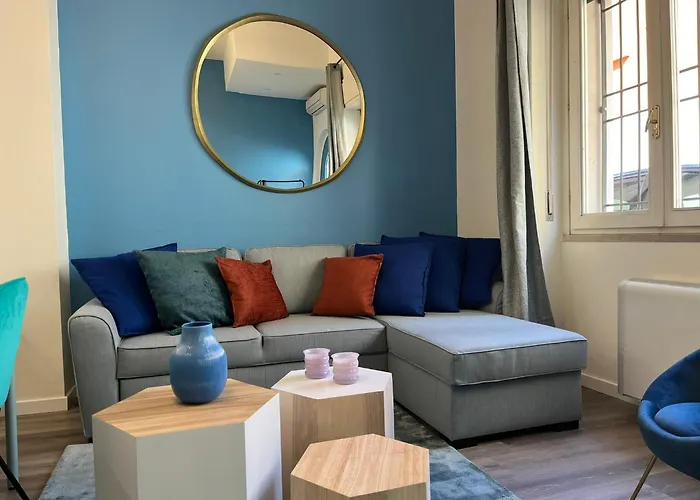 Elegante Bilocale Con Posto Auto Privato